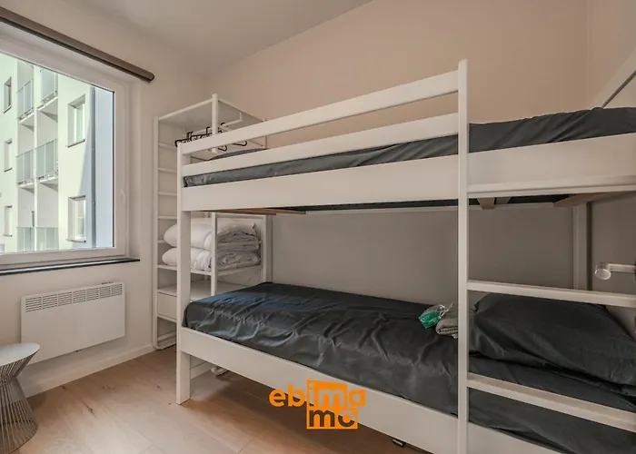 Sunny Corner 0001 Apartment *